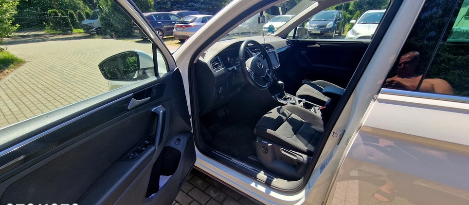 Volkswagen Tiguan cena 143000 przebieg: 48000, rok produkcji 2019 z Łódź małe 277